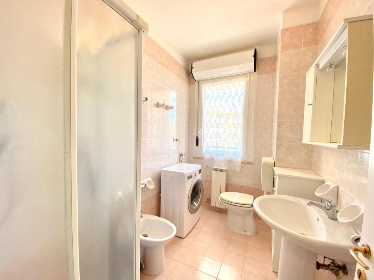 Residence Cristoforo Colombo - Carraro Immobiliare - Family Apartments Caorle Exteriör bild